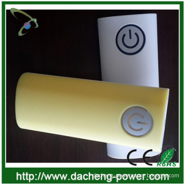 Hotly selling universal new power bank 5200mah with big face